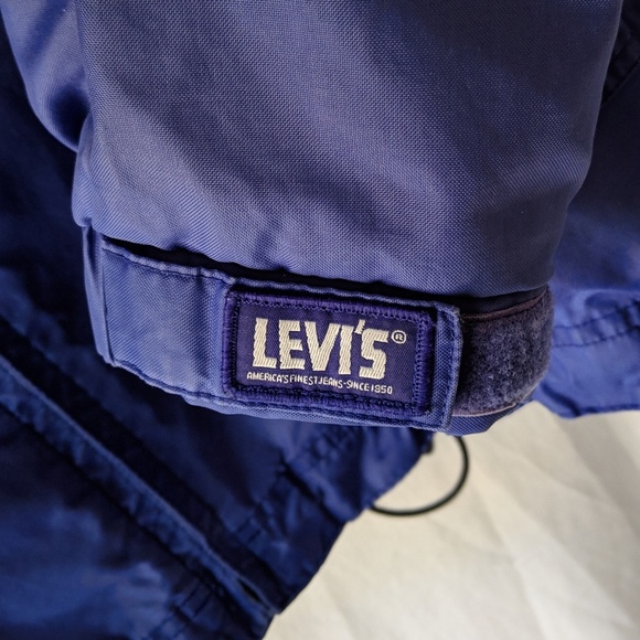 *RARE* Retro Levi's Windbreaker - Picture 6 of 8